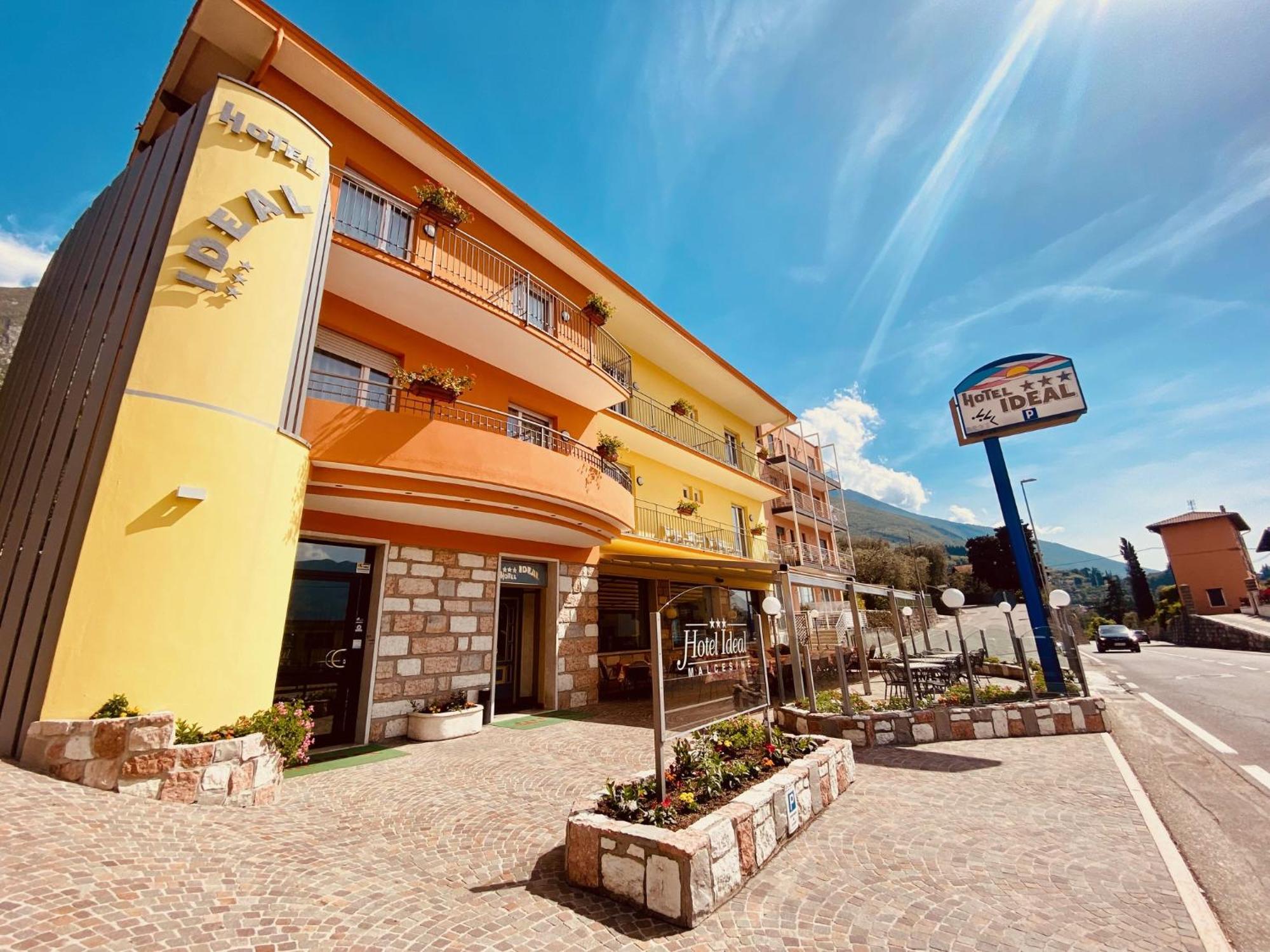 Hotel Ideal 말세진느 외부 사진